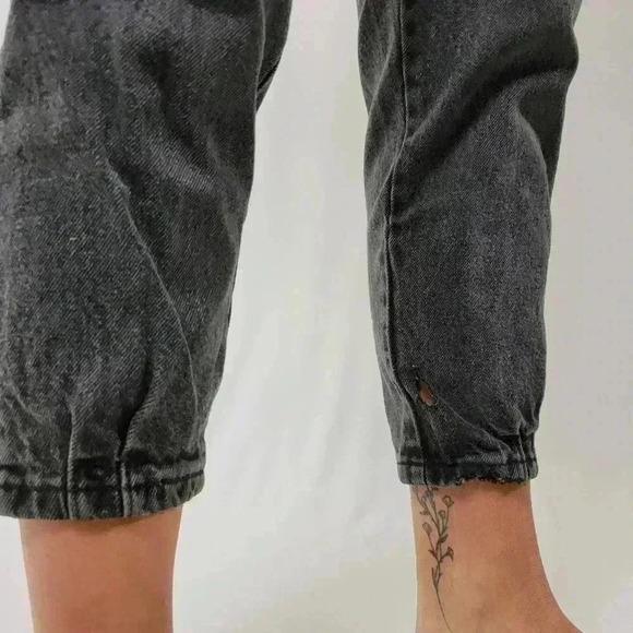 Vintage USA High Rise Mom Jeans By Chic - Picture 7 of 9